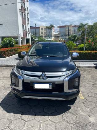 MITSUBISHI L200 TRITON 2.4 16V TURBO DIESEL SPORT HPE CD 4P 4X4 AUTOMÁTICO